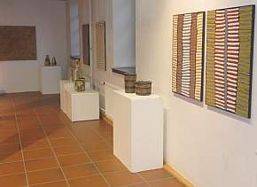 größeres Bild im neuen Fenster. Ausstellung Geteilte Erde in Kaiserslautern. Foto (C) E. Baehr größeres Bild im neuen Fenster. Ausstellung Geteilte Erde in Kaiserslautern. Foto (C) E. Baehr